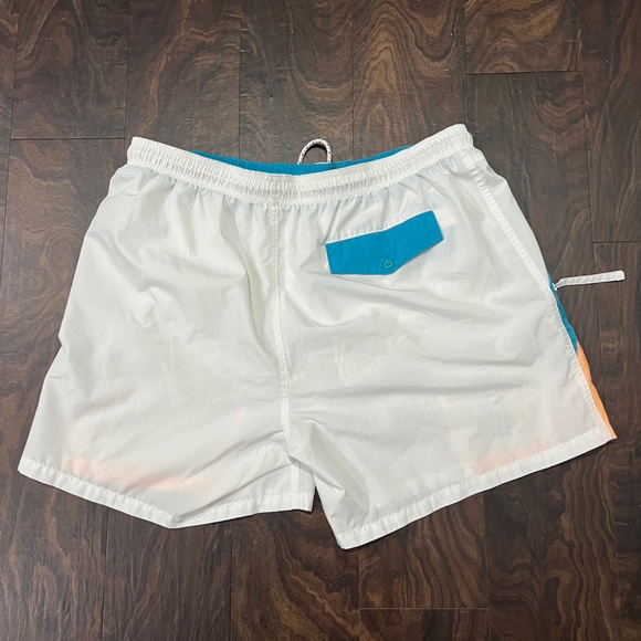 Columbia Shorts - Picture 2 of 2